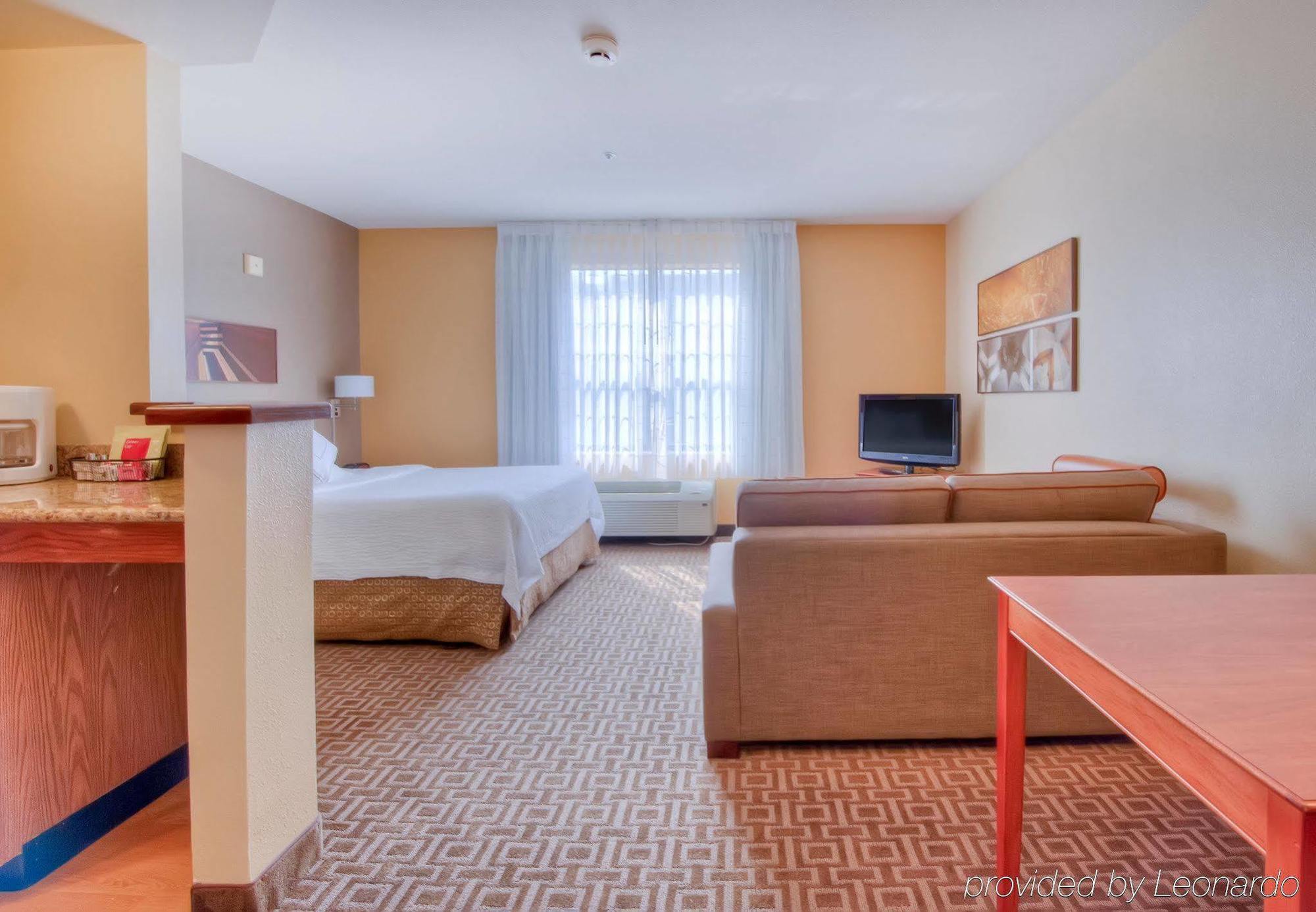 Towneplace Suites Charlotte University Research Park Esterno foto