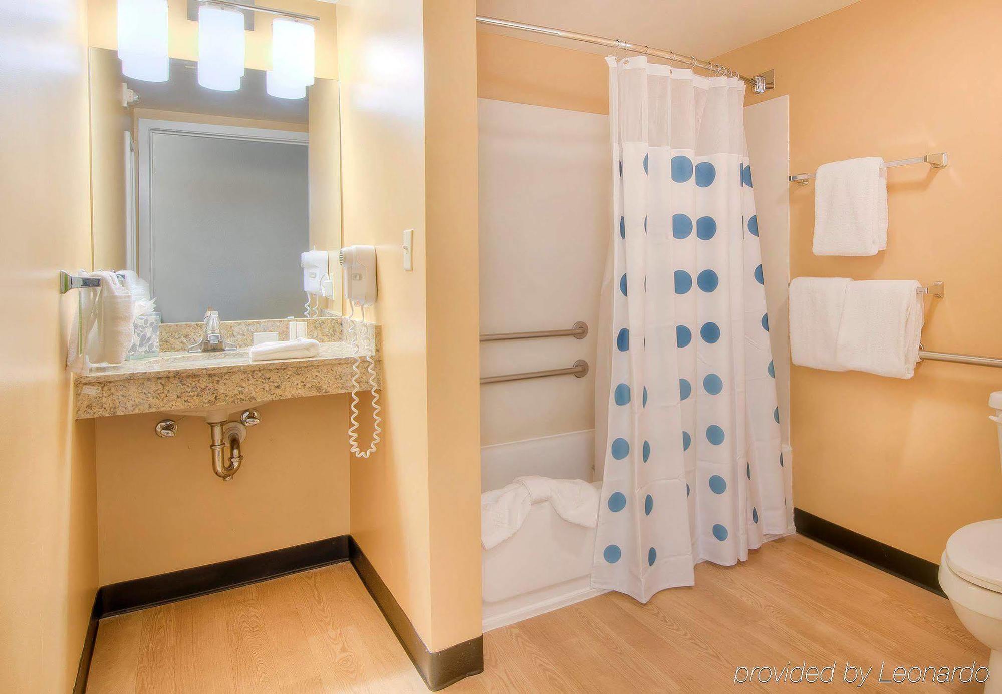 Towneplace Suites Charlotte University Research Park Esterno foto