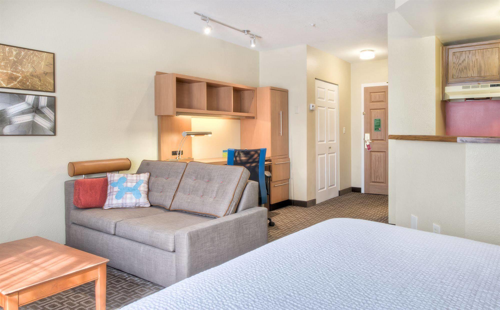 Towneplace Suites Charlotte University Research Park Esterno foto